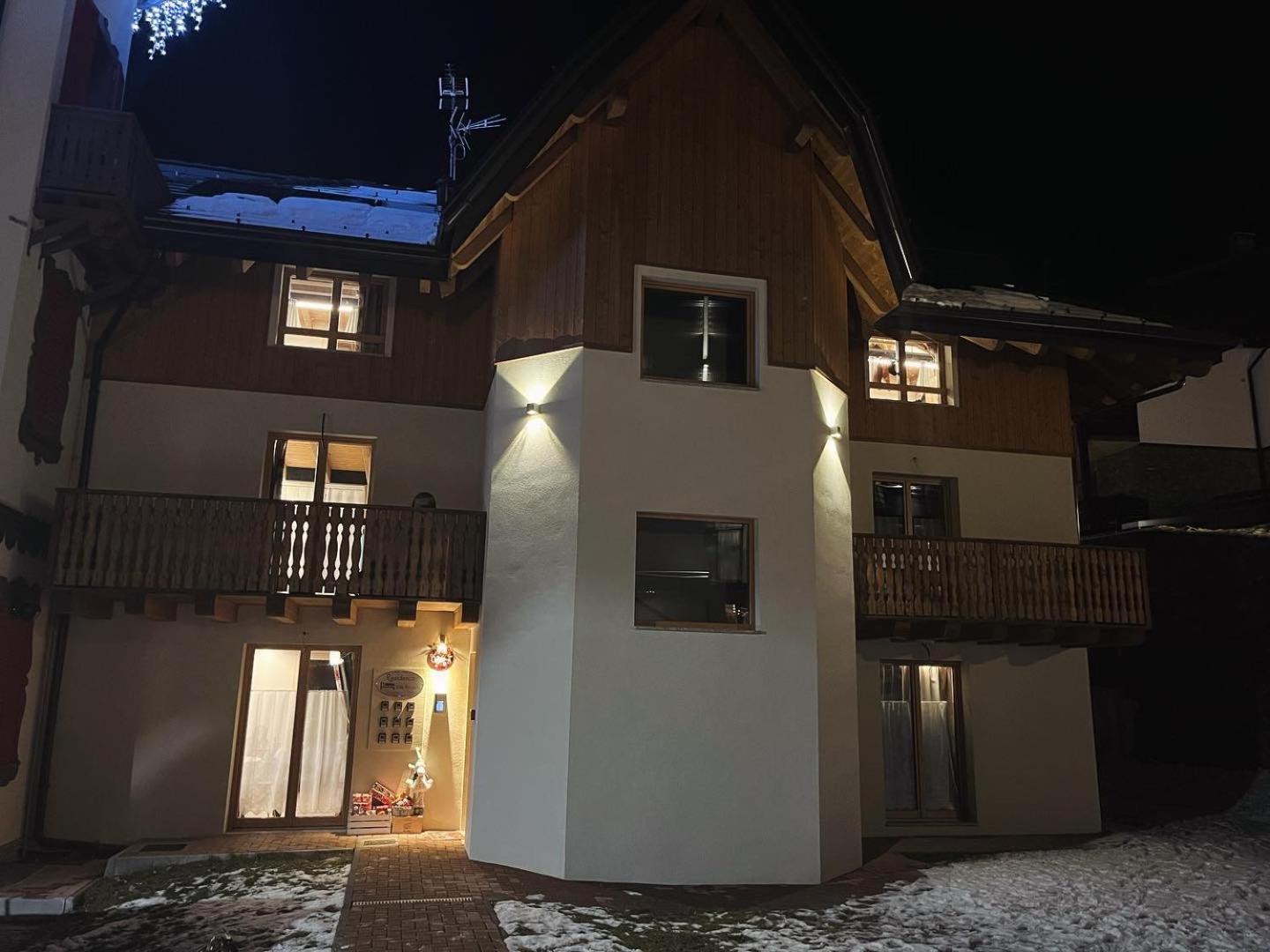 أبريكا Residence Villa Brioschi المظهر الخارجي الصورة